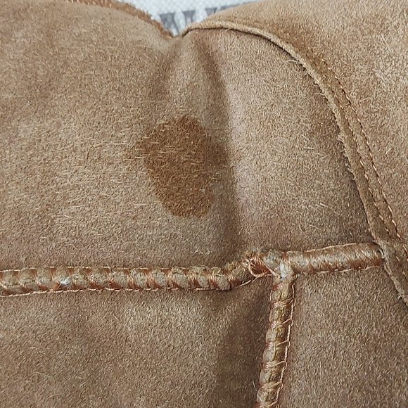 BearPaw Women's Elle Short Hickory Water Resistant Winter Boots - Picture 9 of 11